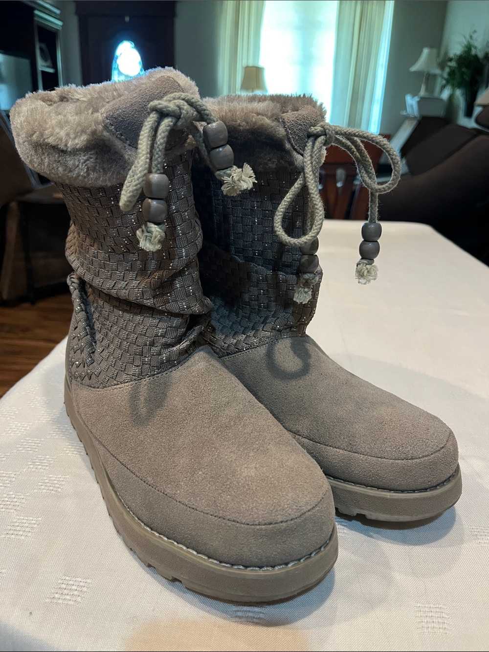 Skechers Slouch Drawstring Cozy Winter Boots - Taupe size 9 women’s
